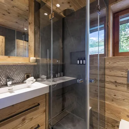 Davos Majesty: Unveil The Charm Of An Alpine Apartment